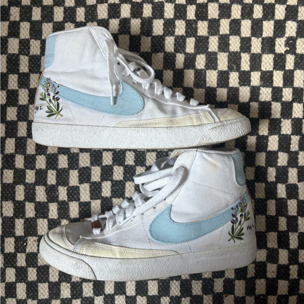 nike blazer mid 77